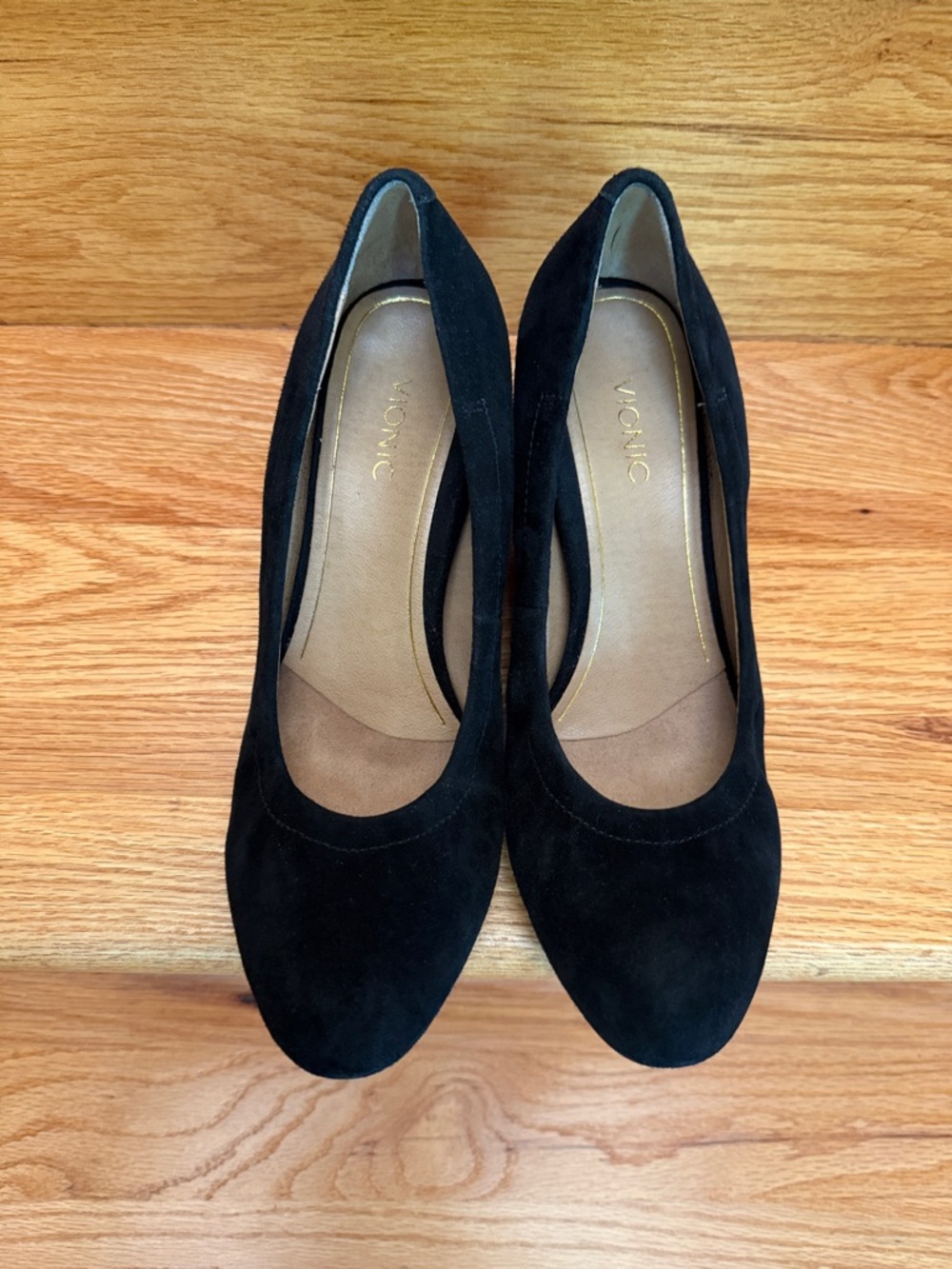 Vionic Camden Wedge Suede Pump Black Women's 9